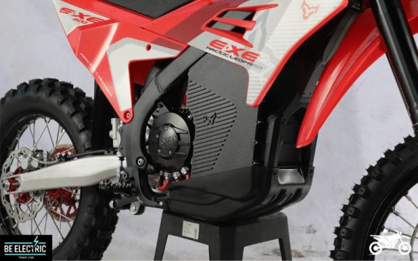 אופנוע שטח חשמלי ארקטיק EXE 880 – Arctic Leopard (6)