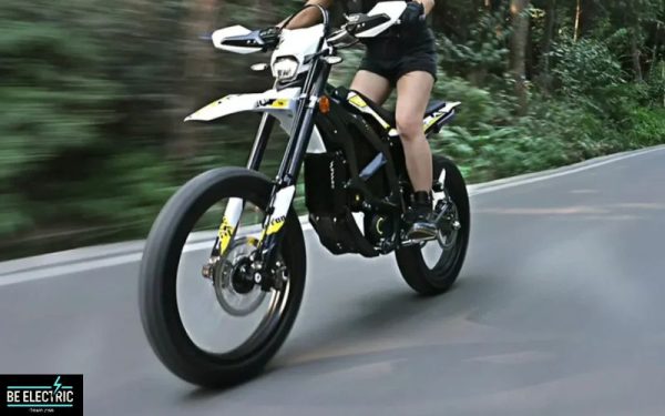 אופנוע שטח חשמלי רישוי צהוב - Surron Ultra Bee R סורון אולטרה בי